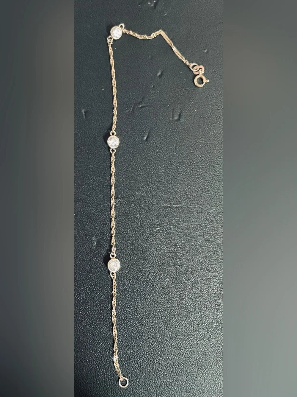 10KT Stamped YellowGOLD Bracelet with 3 CZ stones. Very Pretty. 1.08 grams. - Picture 3 of 14